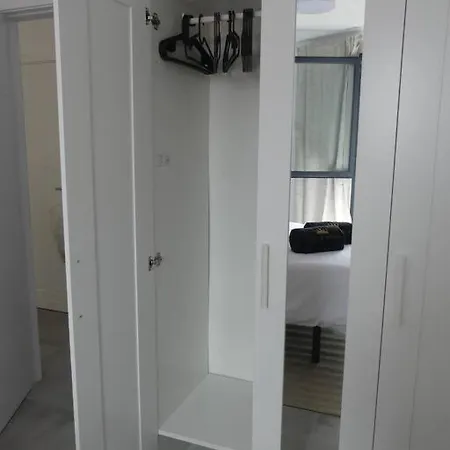 19 Piso Céntrico, Nuevo Y Bien Equipado En La Trinidad La Laguna (Tenerife)