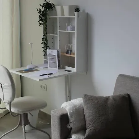 Apartamento 19 Piso Céntrico, Nuevo Y Bien Equipado En La Trinidad *