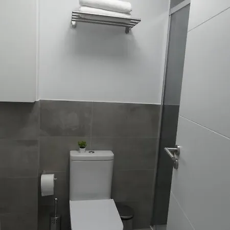 19 Piso Céntrico, Nuevo Y Bien Equipado En La Trinidad Apartamento *