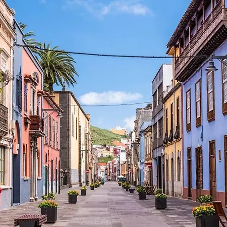 19 Piso Céntrico, Nuevo Y Bien Equipado En La Trinidad La Laguna (Tenerife)