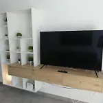 19 Piso Centrico, Nuevo Y Bien Equipado En La Trinidad 아파트 라 라구나