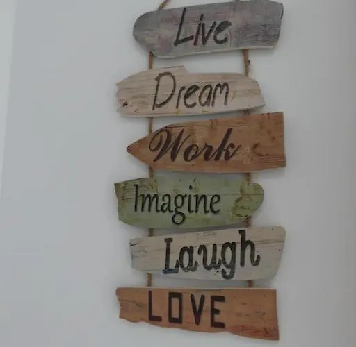 19 Piso Centrico, Nuevo Y Bien Equipado En La Trinidad