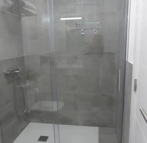 19 Piso Centrico, Nuevo Y Bien Equipado En La Trinidad *