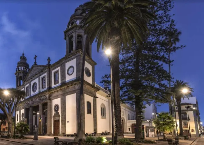 19 Piso Centrico, Nuevo Y Bien Equipado En La Trinidad * La Laguna (Tenerife)